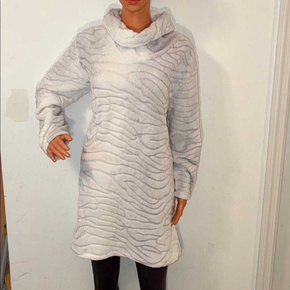 Anne Klein Gray Patterned Cowl Neck Sweater